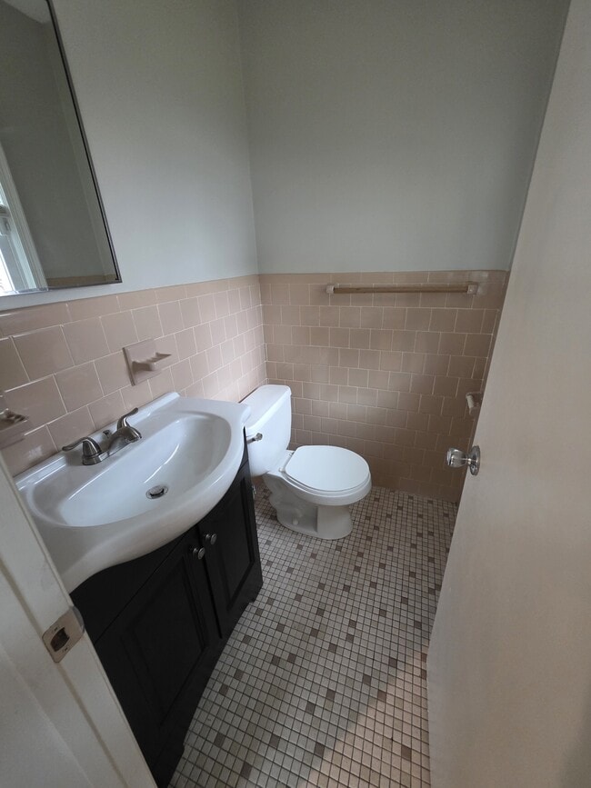 Building Photo - 312 Nancy Dr