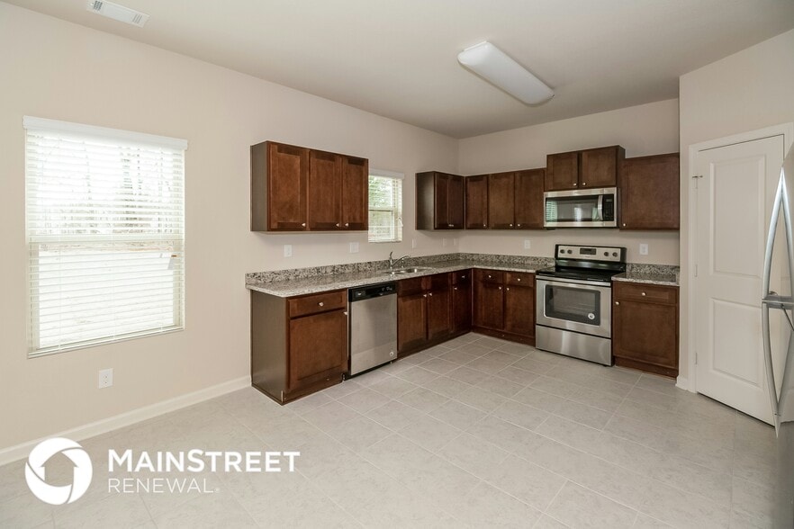 Building Photo - 35 Michelle Wy