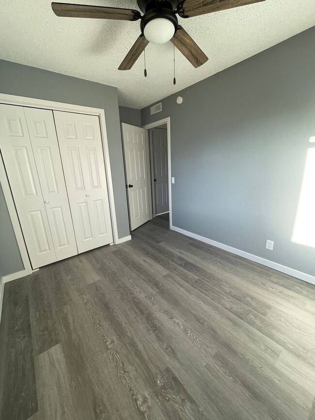 Building Photo - 3700 Paxton Dr