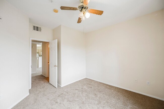 Building Photo - 7107 S Durango Dr