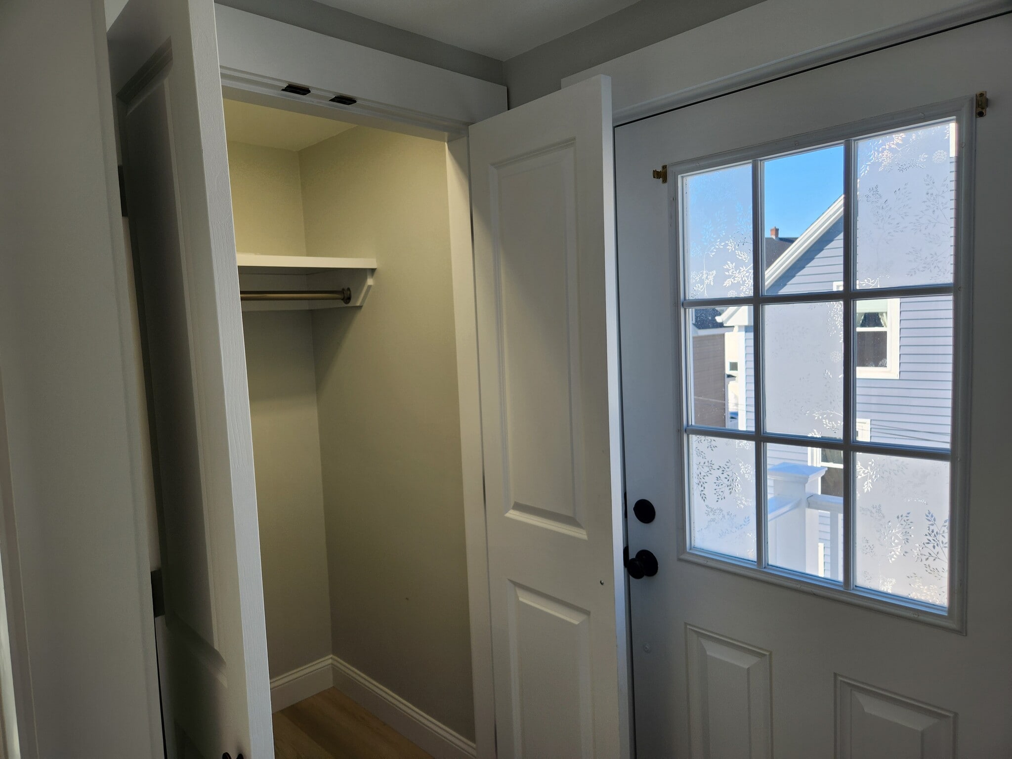 Building Photo - 17 Roundy St