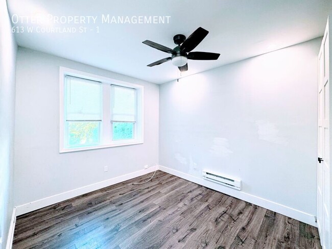 Building Photo - 613 W Courtland St