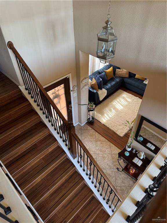 Building Photo - 40 San Angelo St