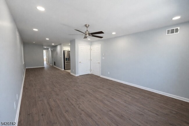 Building Photo - 95 19th Ave