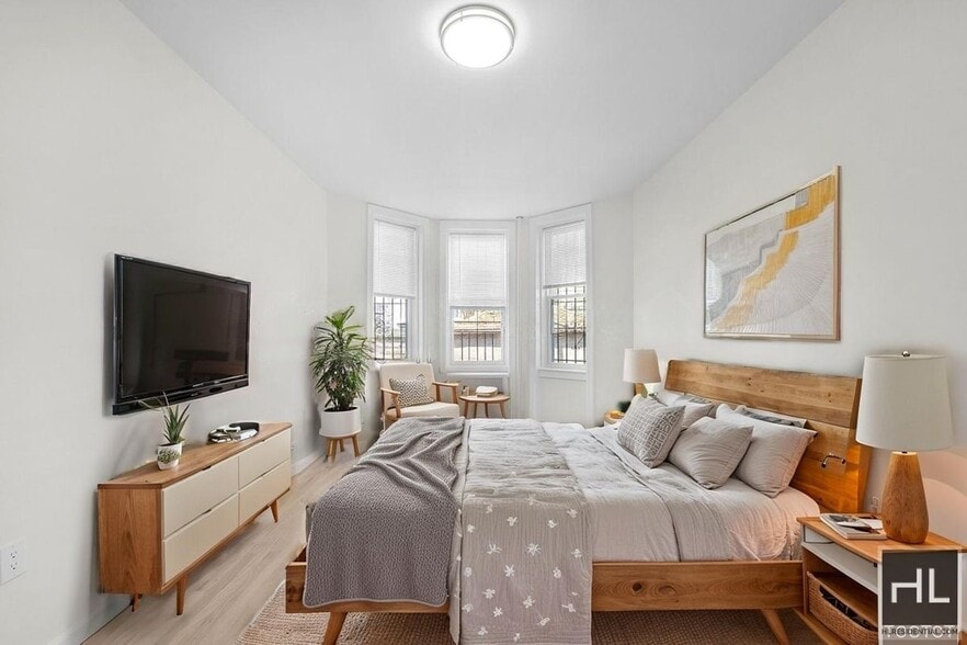 Building Photo - 78 STREET