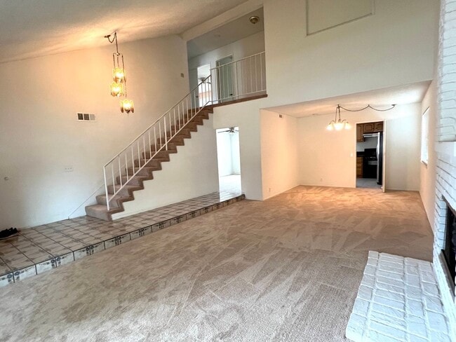 Building Photo - Prime Location: Beautiful Home in Diamond ...