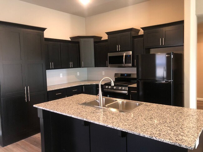 Building Photo - Newer Construction In Ashbury Park In Coll...