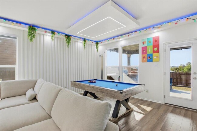 Building Photo - 102 Whitney Dr