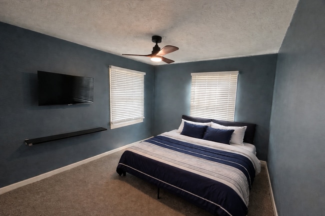 Building Photo - 3077 Laura Ln