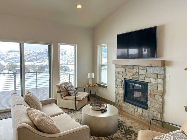 Building Photo - 4859 Bailey Ln