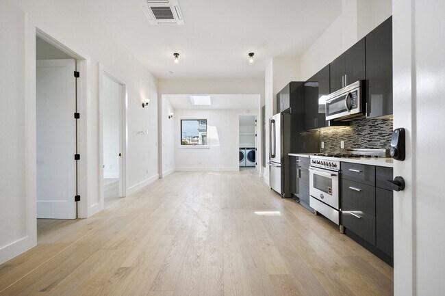 Building Photo - 2734 20th St