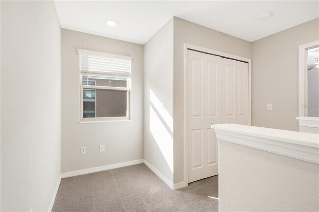 Building Photo - 7028 Samuel Ivy Dr