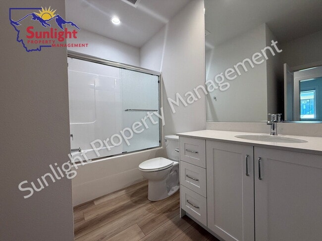 Building Photo - Brand New Townhome For Rent