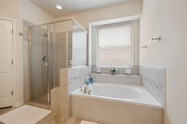 Building Photo - 2844 Coral Valley Dr