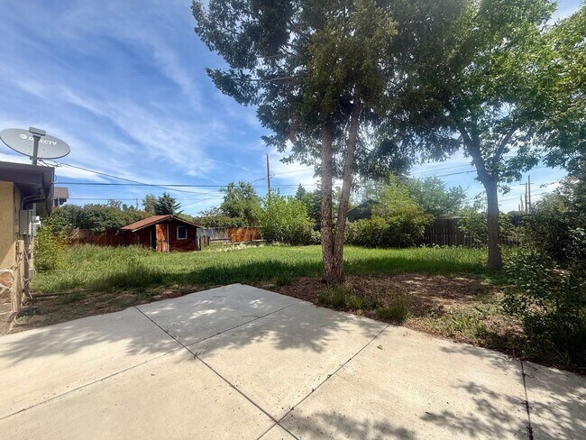 Building Photo - Spacious Remodeled Single Family Ranch Home in Golden!
