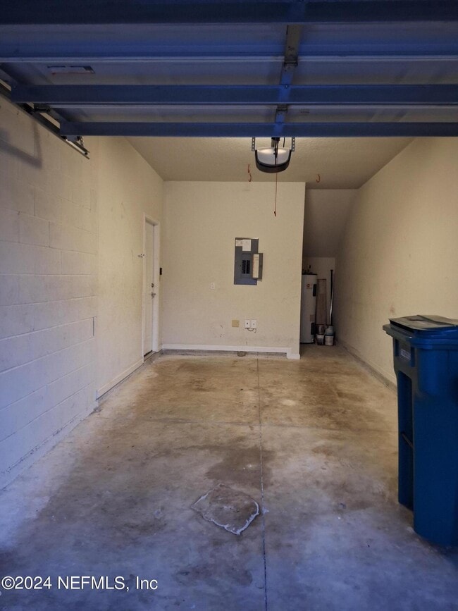 Building Photo - 13410 English Peak Ct