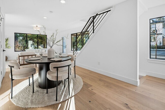 Building Photo - Modern Living in the Heart of Lake Oswego!! Stunning New 3BR 2.5BA
