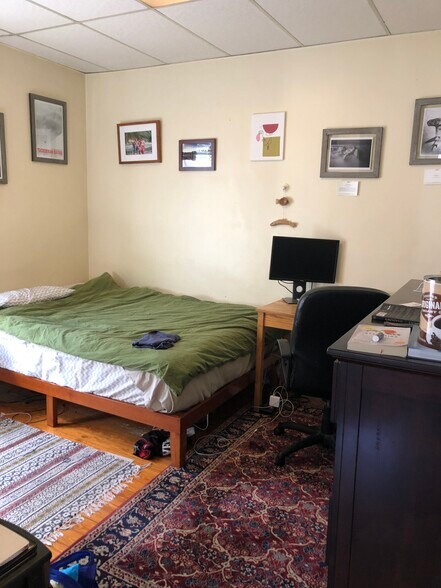 Building Photo - 36 Cherokee St