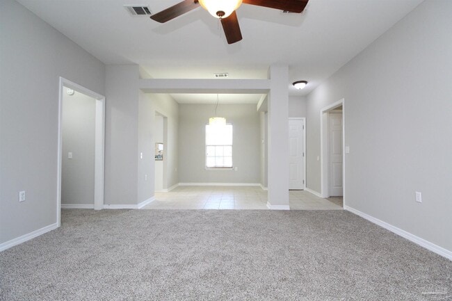 Building Photo - 701 Thornwood Pl