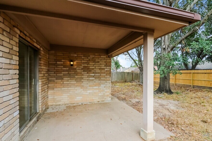 Building Photo - 19523 Elmtree Estates Dr