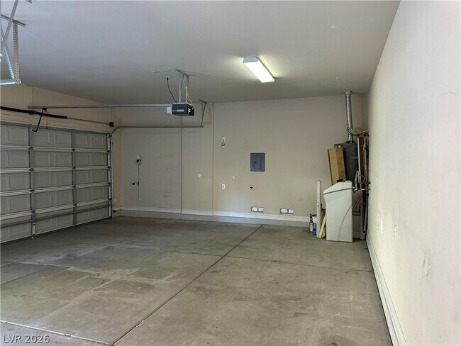 Building Photo - 3418 Singer Ln