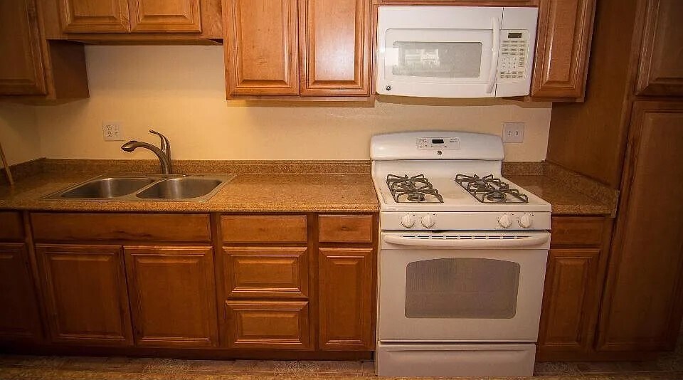 Building Photo - 2436 Bolker Dr