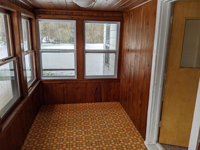 Building Photo - 9124 George Ave