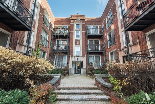 Primary Photo - 3707 N Kenneth Ave