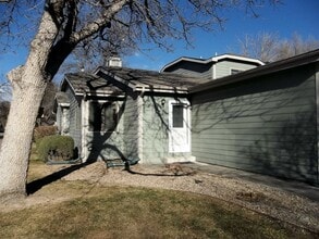 Building Photo - Comfortable 2-Bedroom Townhome in Fort Collins