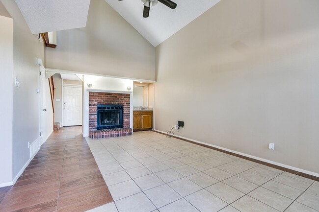 Building Photo - COMING JANUARY 2026 - Spacious 2-Bedroom Townhome with River View!