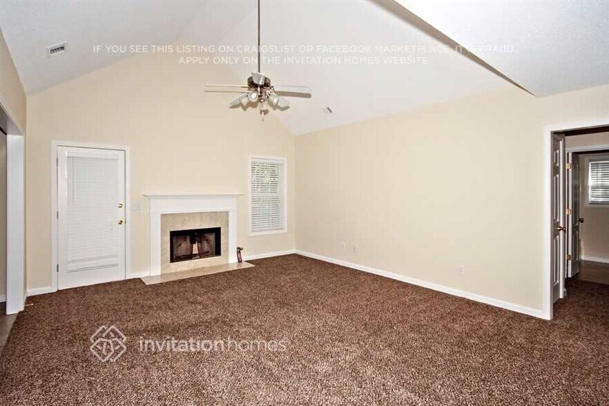 Building Photo - 3061 Ridgeview Dr