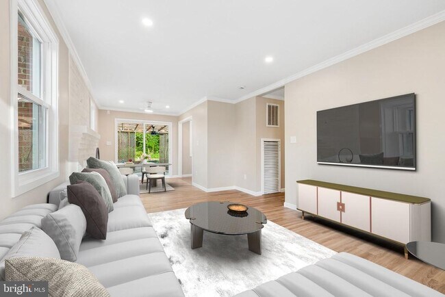 Building Photo - 17360 Tripoli Blvd