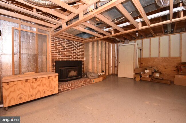 Building Photo - 12327 Elk Run Rd