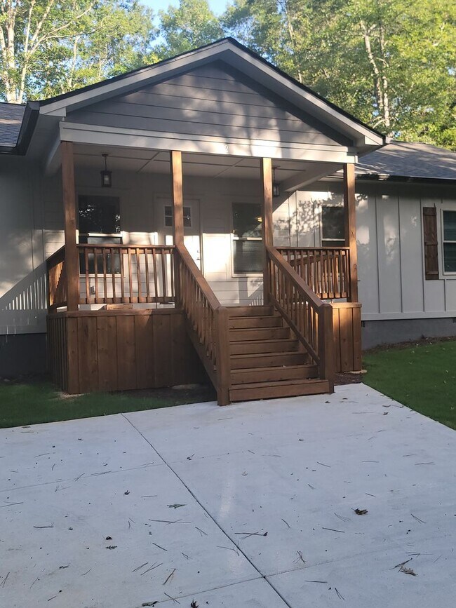 Building Photo - Build to Rent 4 Bdrm Lake Access - Open Ho...