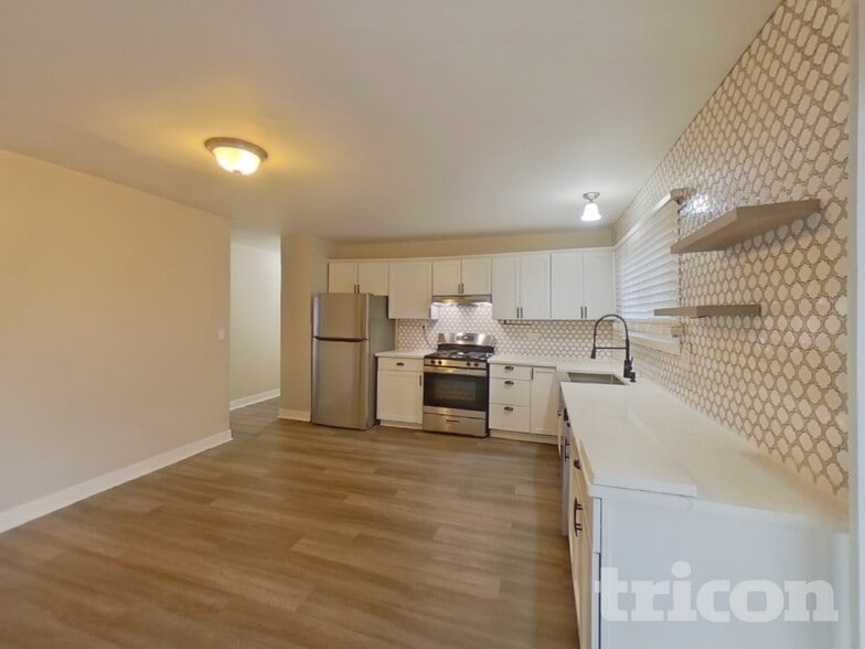 Building Photo - 15202 Highland Ave