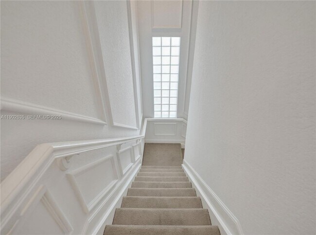 Building Photo - 16291 Bristol Pointe Dr