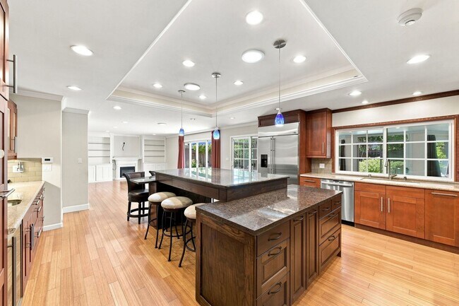 Building Photo - 12445 Green Meadow Ln