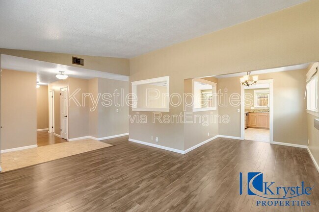 Building Photo - 225 Millbrook Way