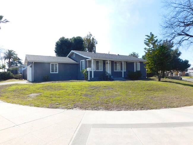 Primary Photo - Beautifully Renovated 3-Bedroom Home in Va...