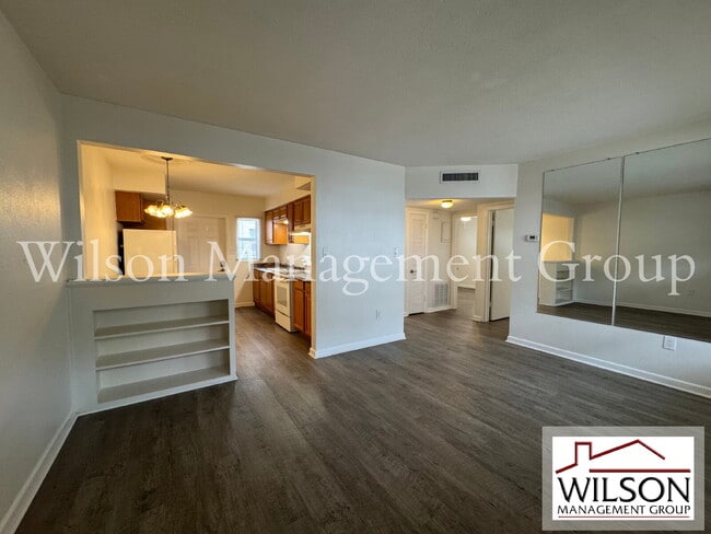 Building Photo - 210 E Yale St