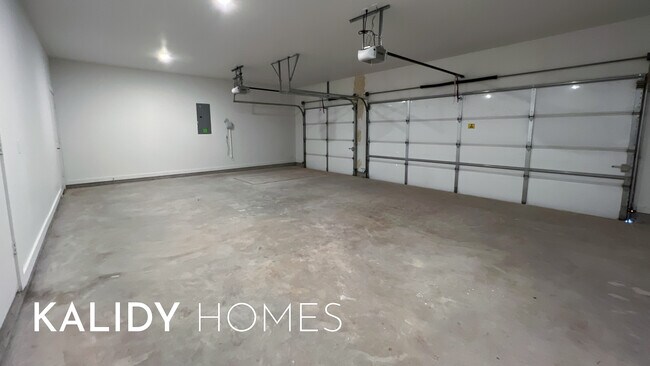 Building Photo - 20456 Antler Farms Dr