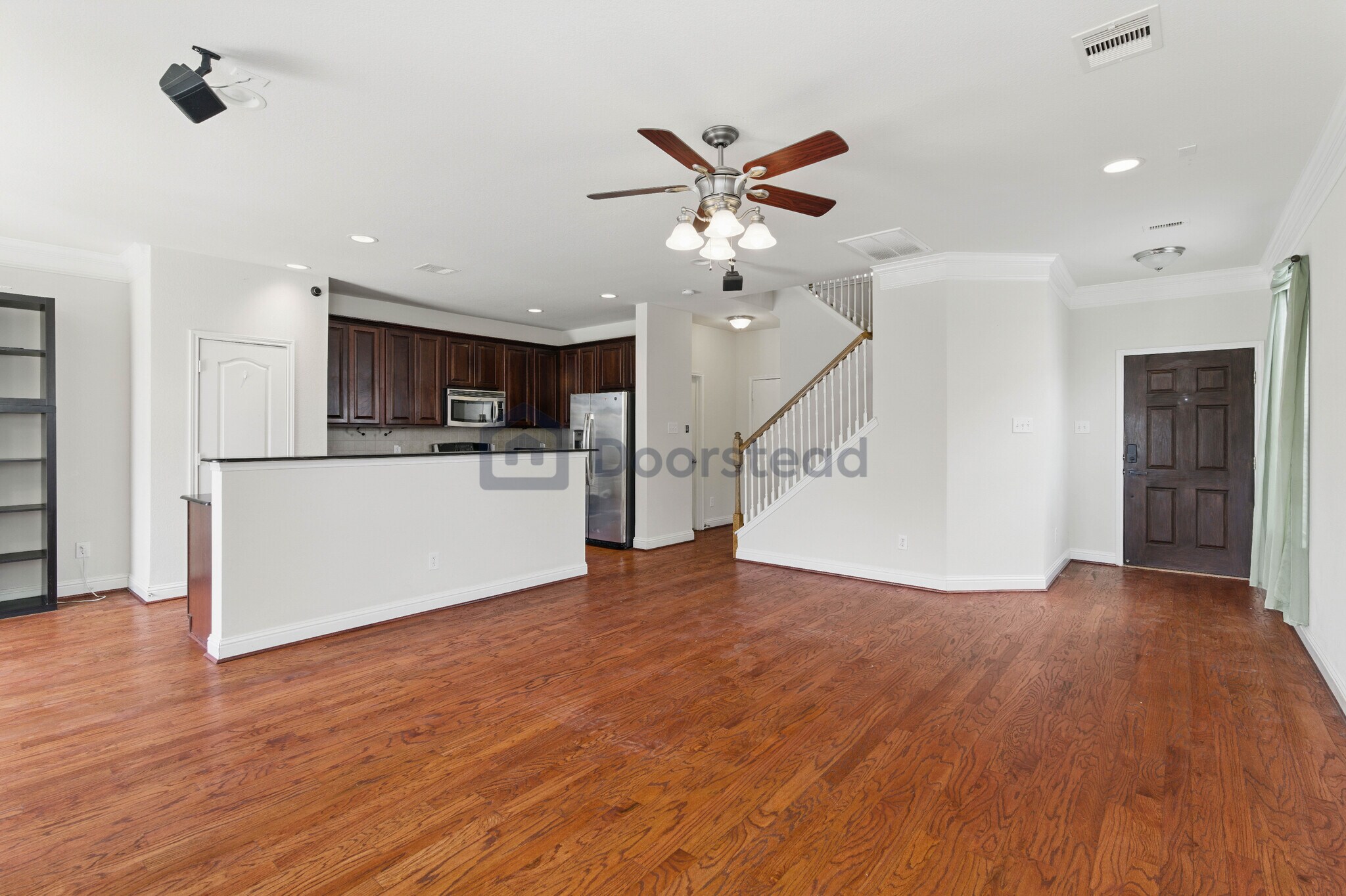Building Photo - 16030 Summerville Lake Dr