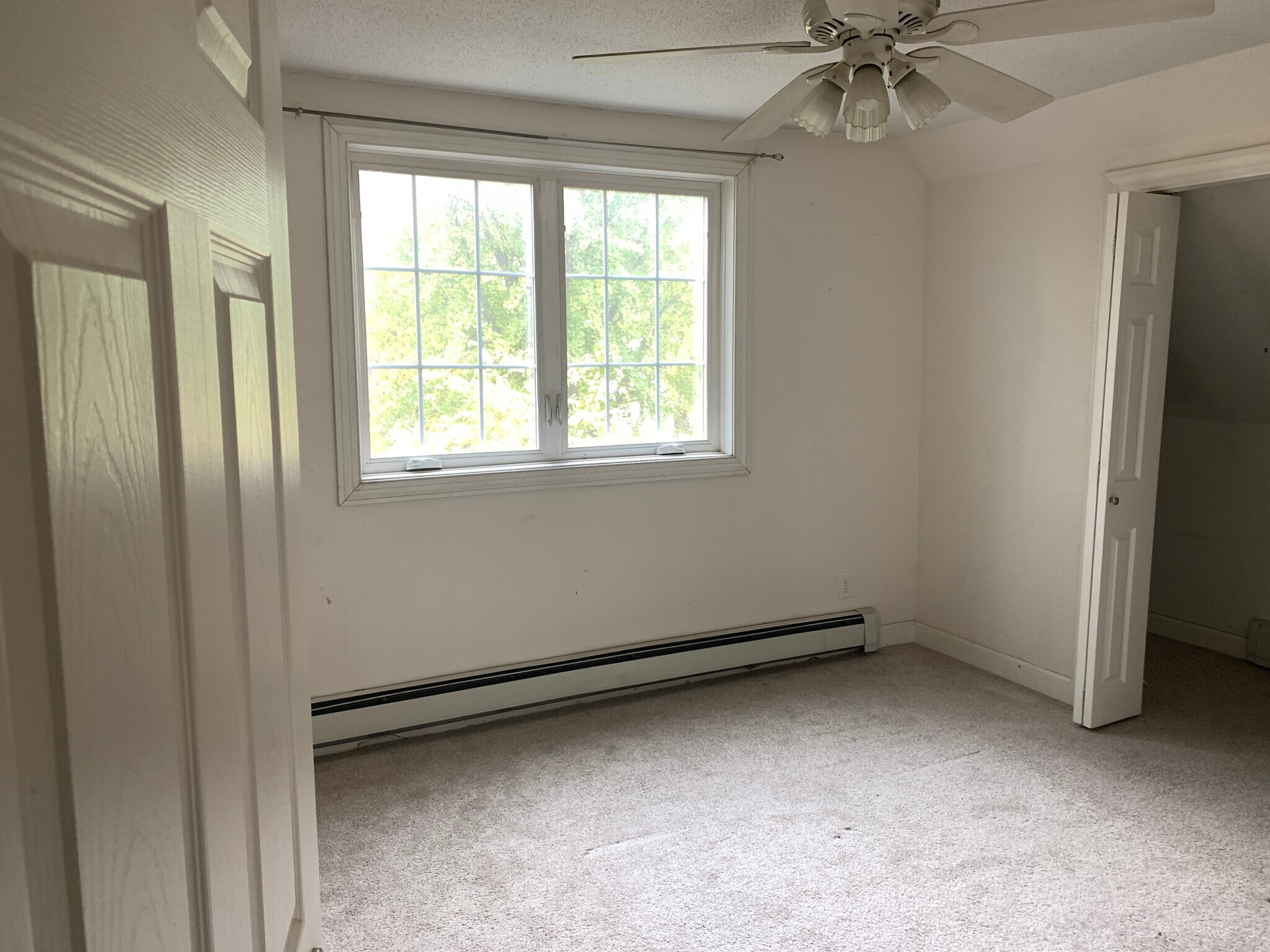Main Bedroom - 1369 Saint Clair Ave