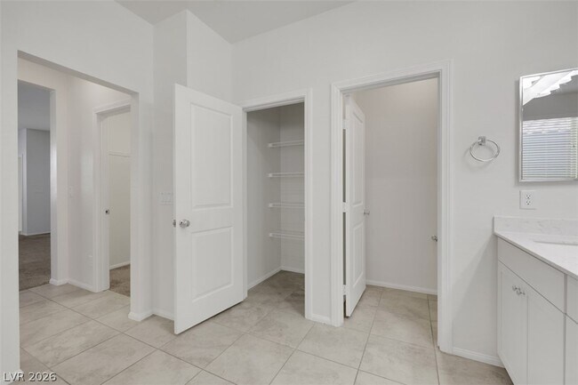 Building Photo - 2720 Alta Vista St