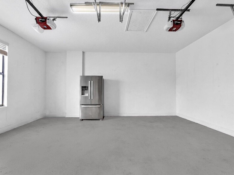 Building Photo - 2680 NW 84th Way