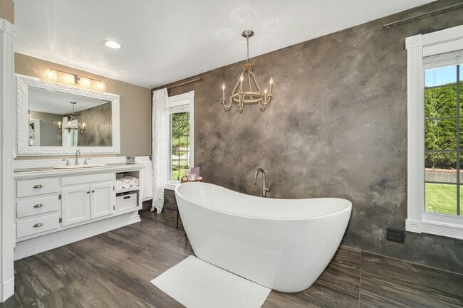 Building Photo - Luxury Estate Compound in Woodinville