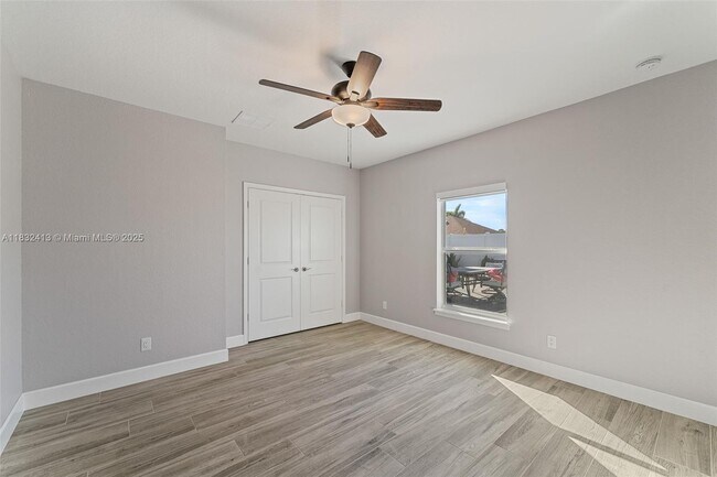 Building Photo - 4610 SW Masefield St