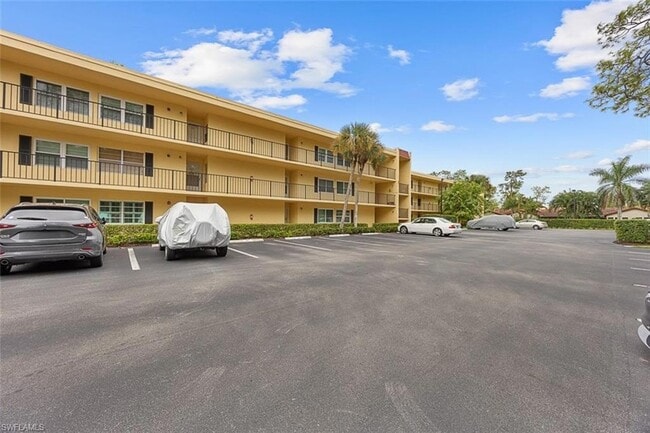 Building Photo - 1083 Forest Lakes Dr