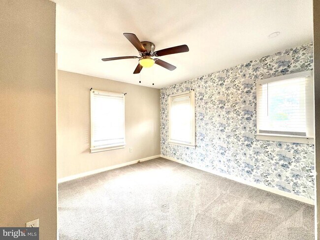Building Photo - 425 Juniper St