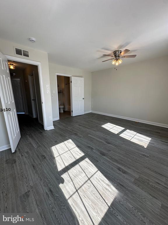 Building Photo - 650 Corsica Ave